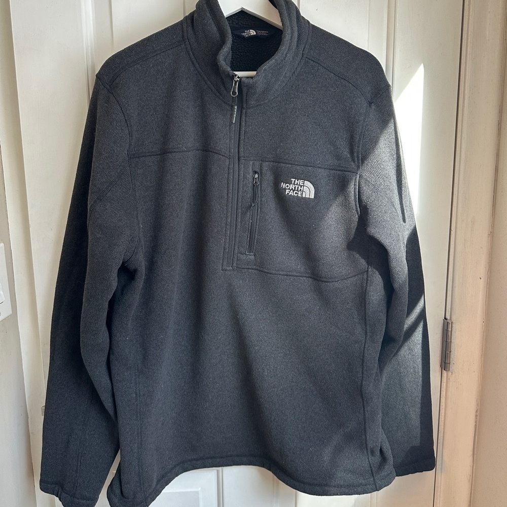 The North Face 1/4 zip size large